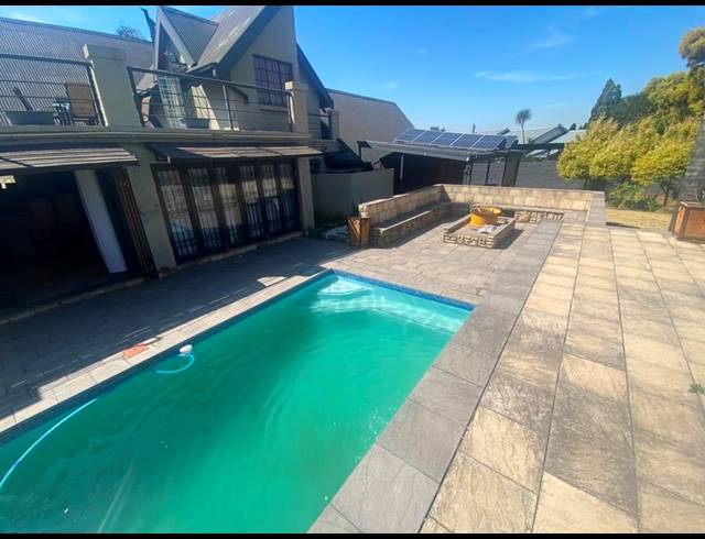 4 BEDROOM HOUSE FOR SALE IN AERORAND